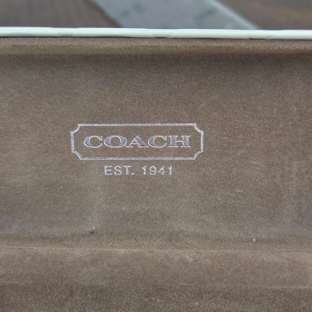 Coach Eyeglasses Case White Embossed Signature C Hard Shell Womens